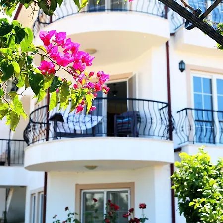 Guezey 3+1 Doga Ve Deniz Manzarali Апартаменты